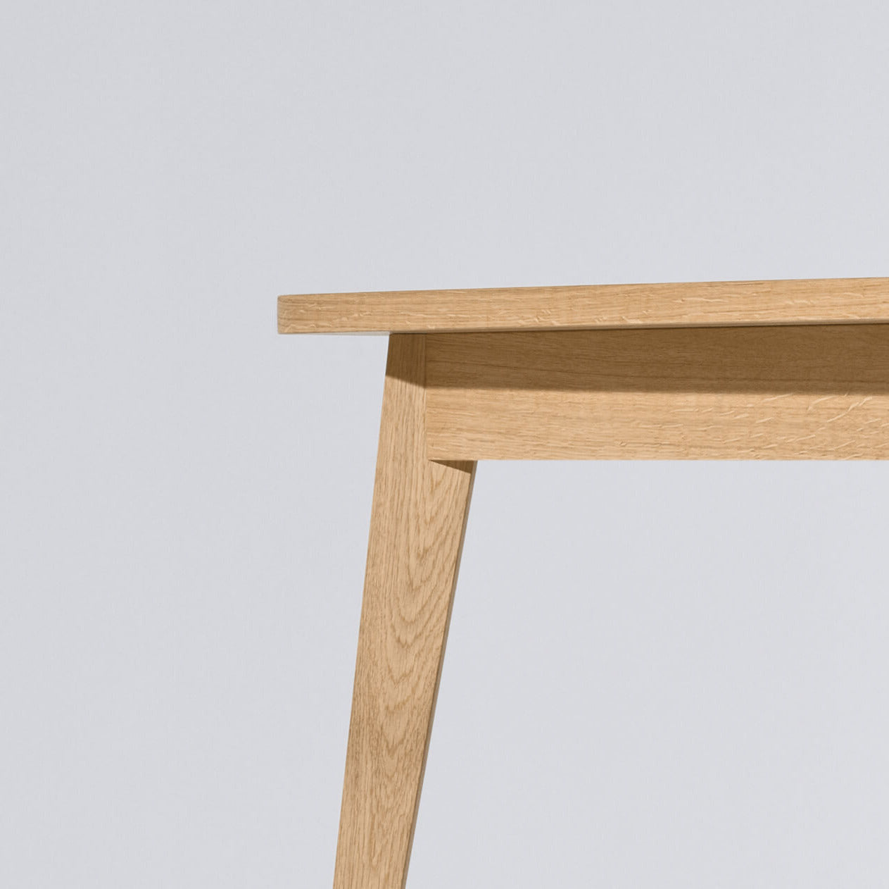 Usus Table Bartmann