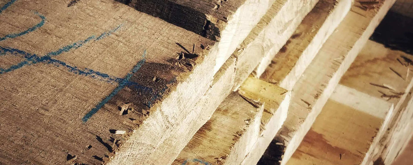 Nahaufnahme eines Stapels Hölzer