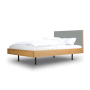 Unidorm Eiche - Holzbett mit Kopfteil 200 x 200 cm