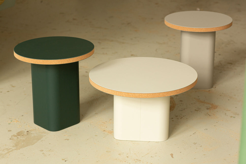 
                  
                    THOI – Beistelltisch aus Linoleum und Kork
                  
                